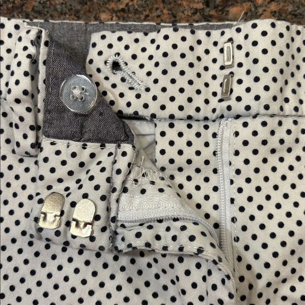 Nautica Women's Polka Dot Chino Shorts 5" Inseam Size 8 White Black Cotton - Picture 6 of 10